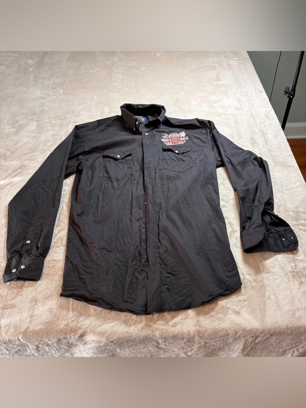 Wrangler Shirt Mens LT Black Bull Riding 2015 PBR World Finals Las Vegas Rodeo